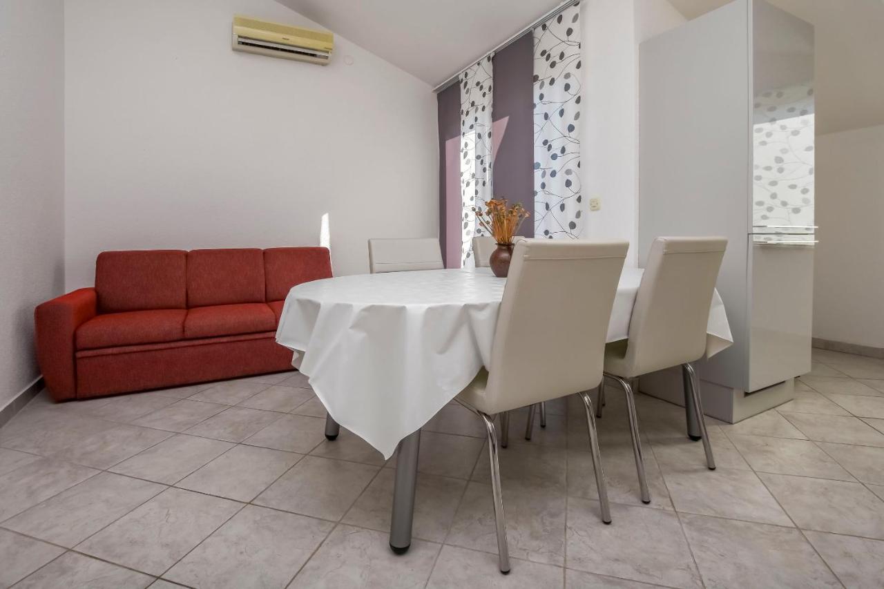 Apartment Zdravka Primosten Exterior photo